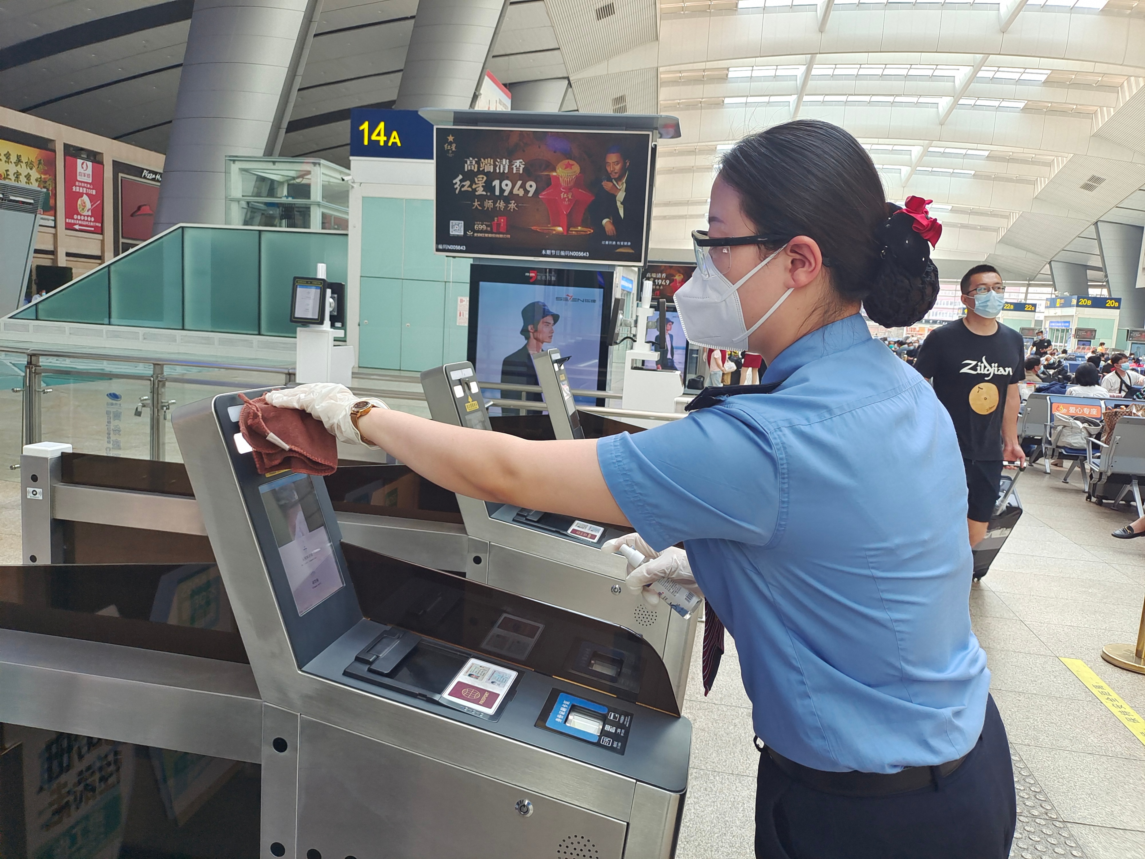 中铁北京南站：统筹抓好端午假期疫情防控和旅客运输
