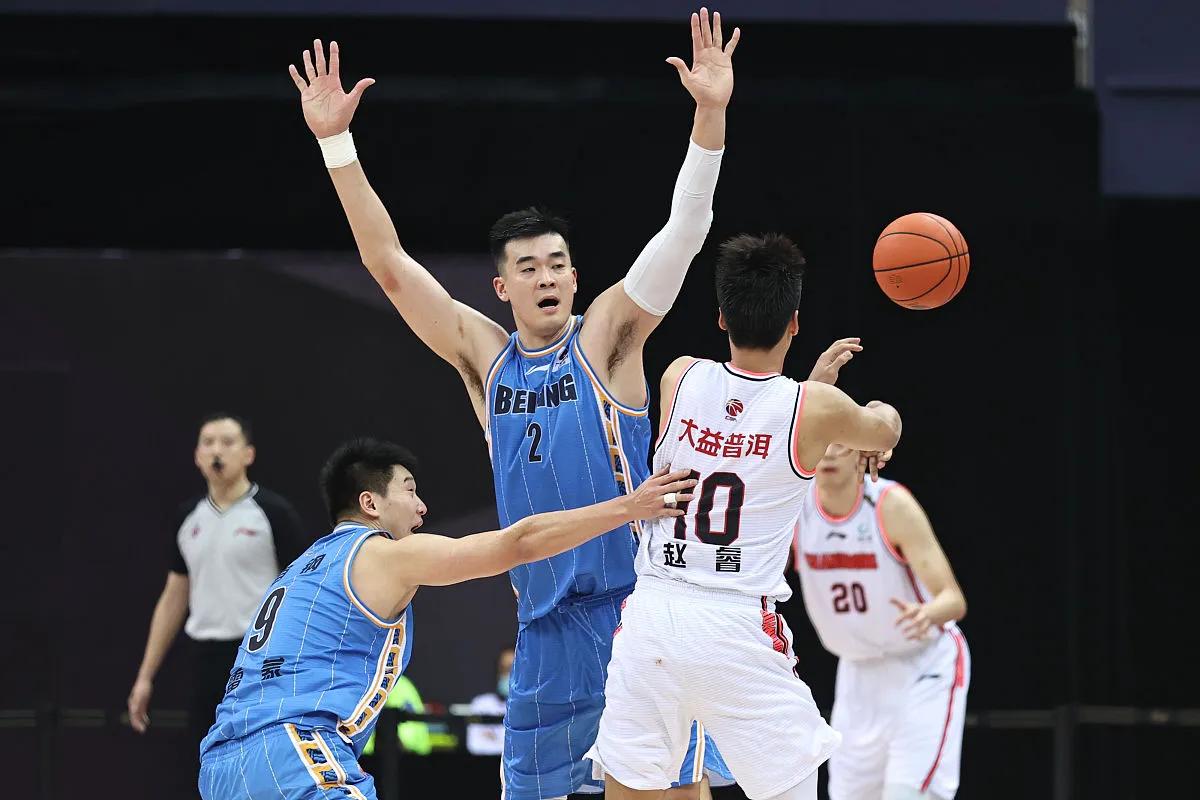 cba徐杰现在哪里（广东队三消息：徐杰体测长高1厘米，莱多找到新工作，全新阵容出炉）