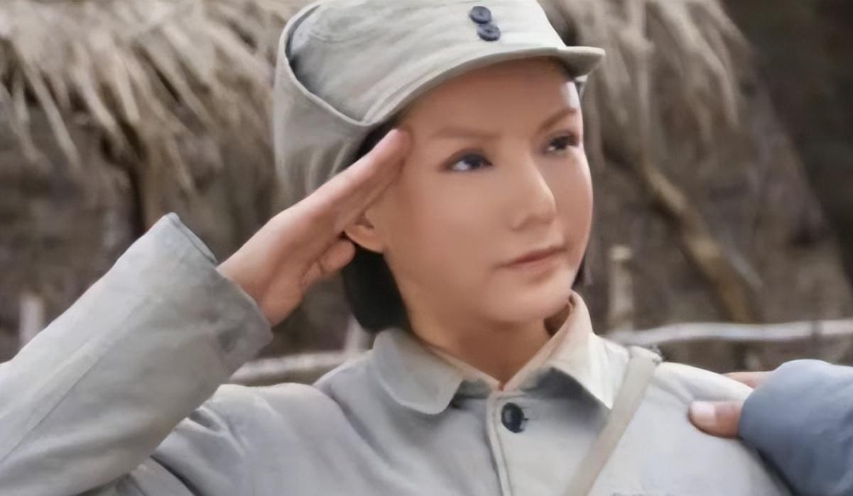 收手吧!抗战剧中的"整容怪",昔日女神全变蜡像脸,侮辱女军人