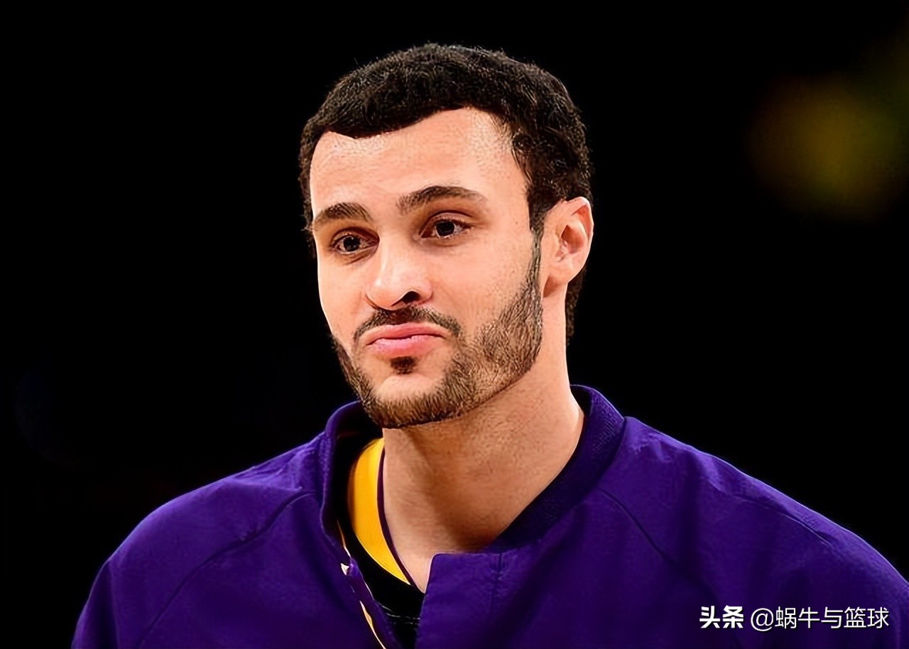 为什么nba不积极抢进攻篮板(在NBA，应该没有比小南斯更痛苦的球员了)