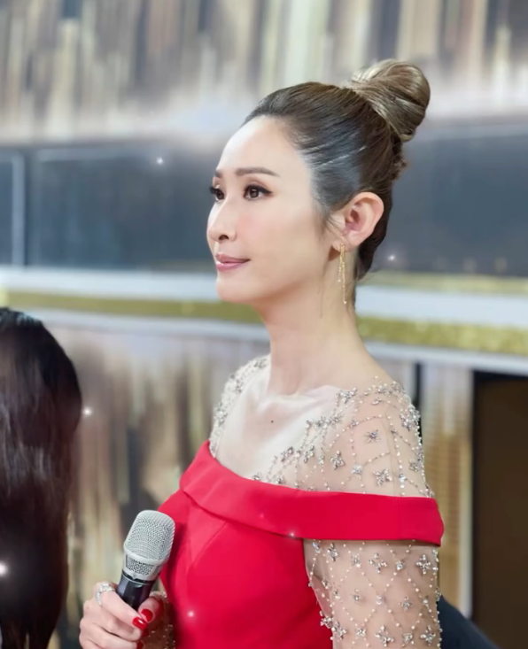 七一晚会15位女星一道风景线：汪明荃牡丹裙华贵，孟庆旸又出圈了