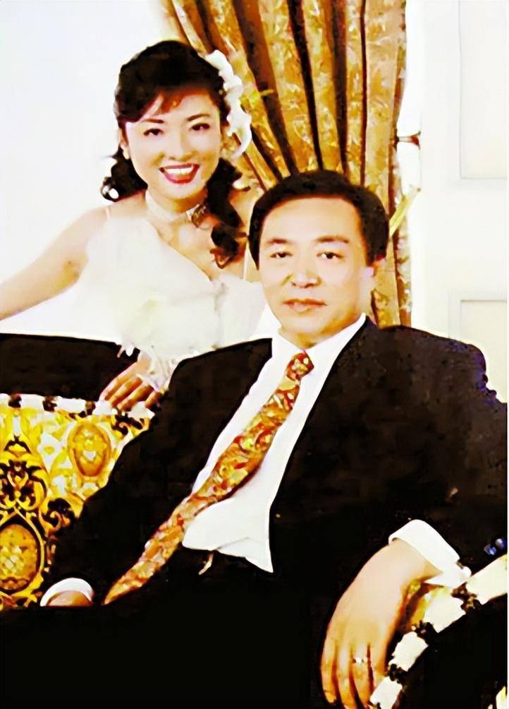费翔与杨澜结婚图片