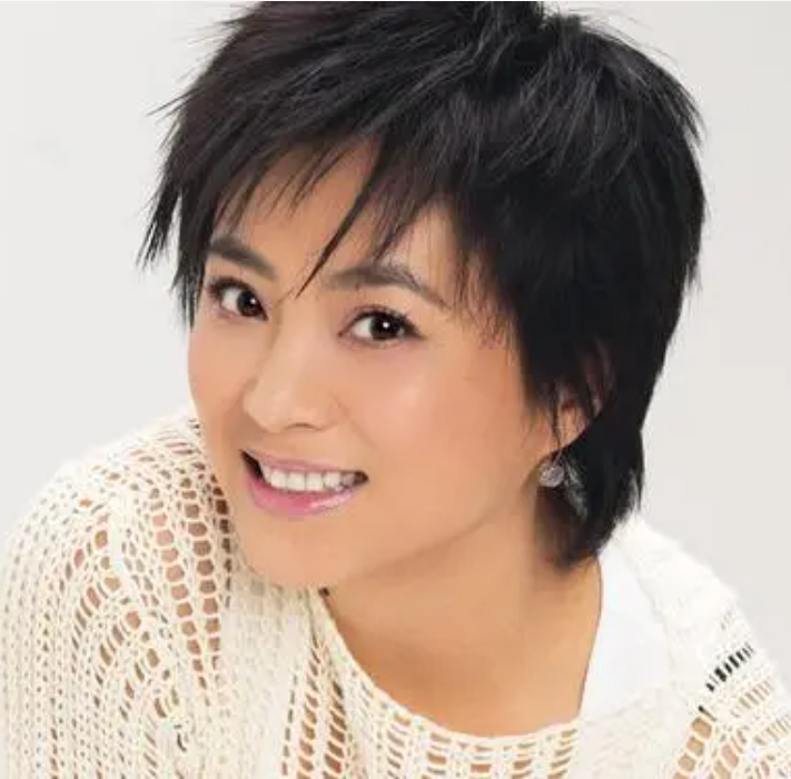 26岁离婚，34岁二婚嫁给犹太富商却两个月见一次面，李玲玉如何了