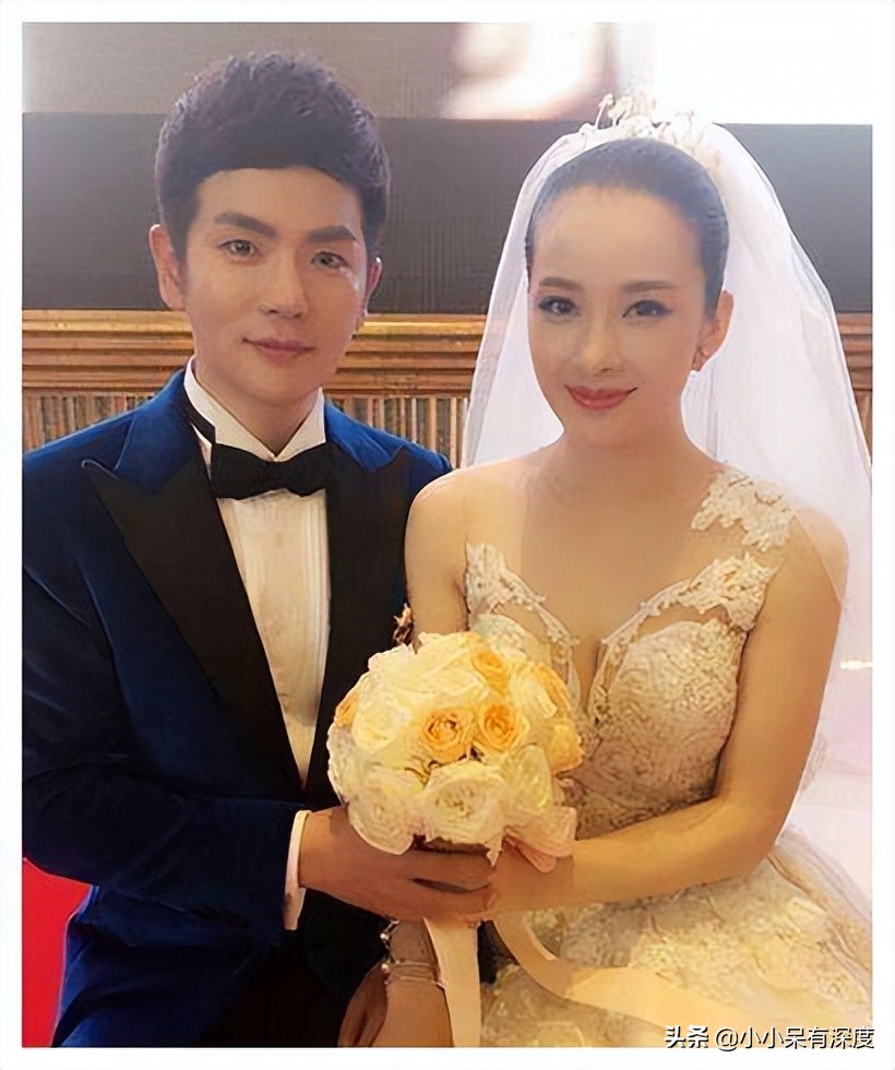 张晓龙老婆结婚照图片