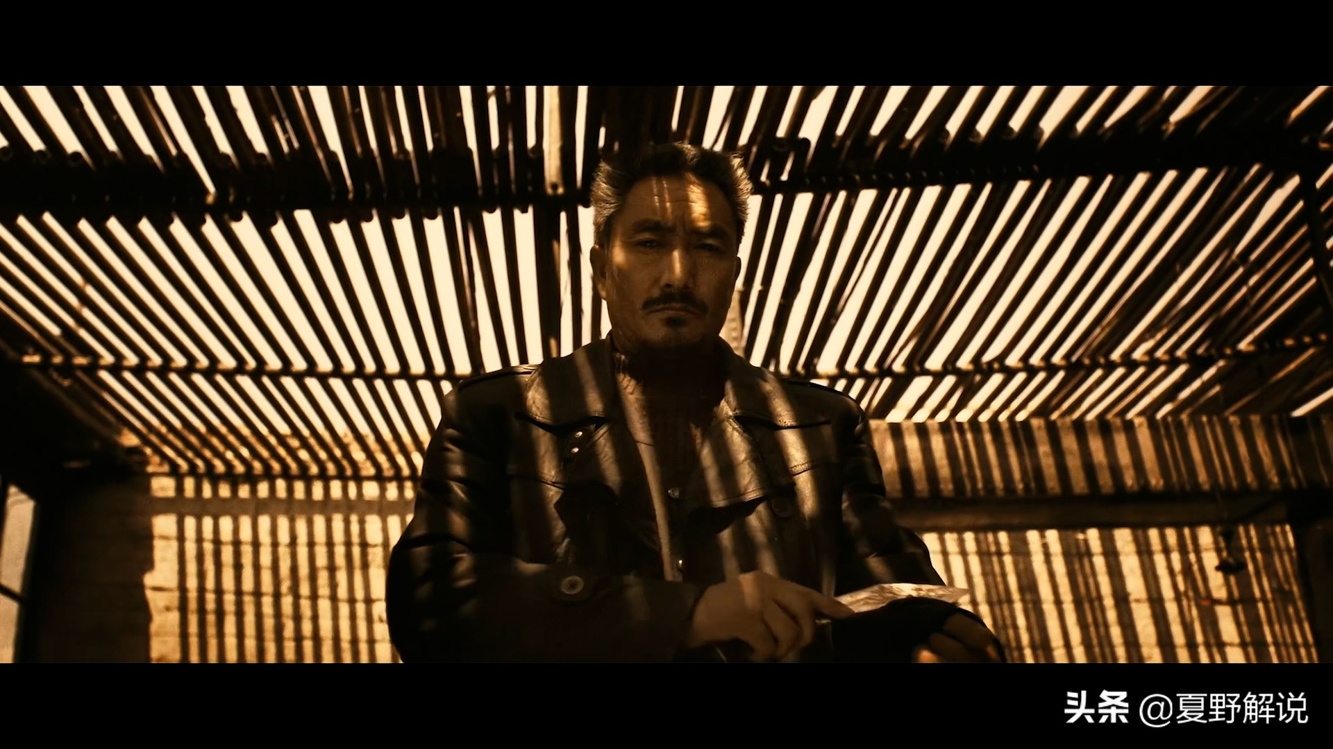 黄渤+徐峥+宁浩的黑色幽默，定档6次被禁4年，只因片里没一个好人