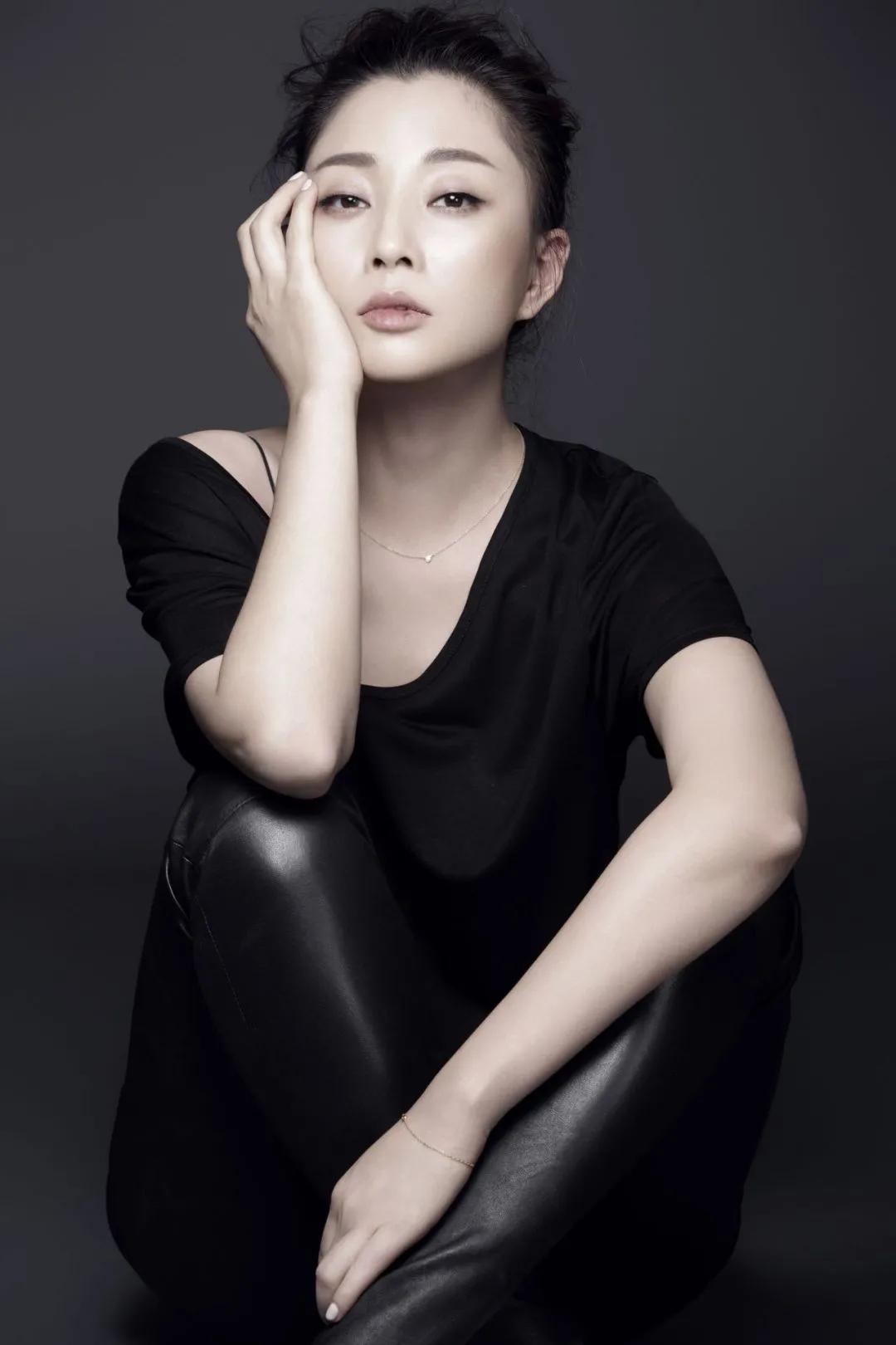 我愿意放弃一切去爱女演员殷桃