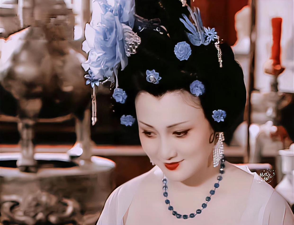《花琉璃轶闻》告诉我们:造型下了功夫,女主选择孟子义有多尴尬