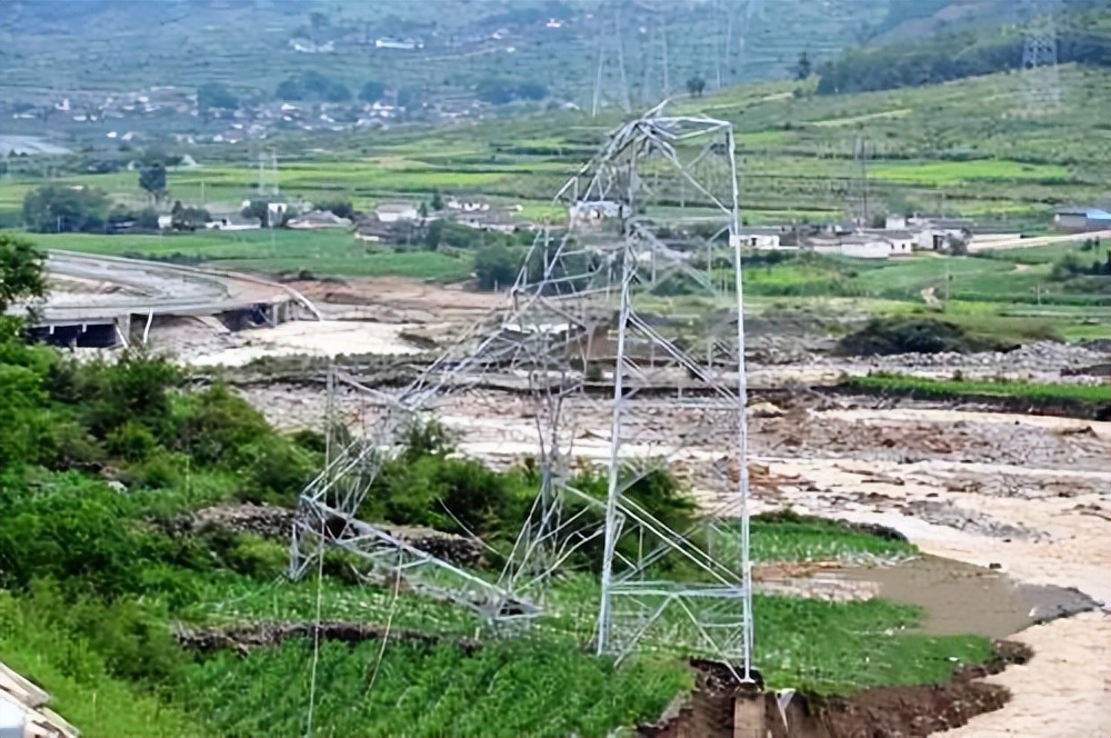 什么是输电？输电原理与运维概述