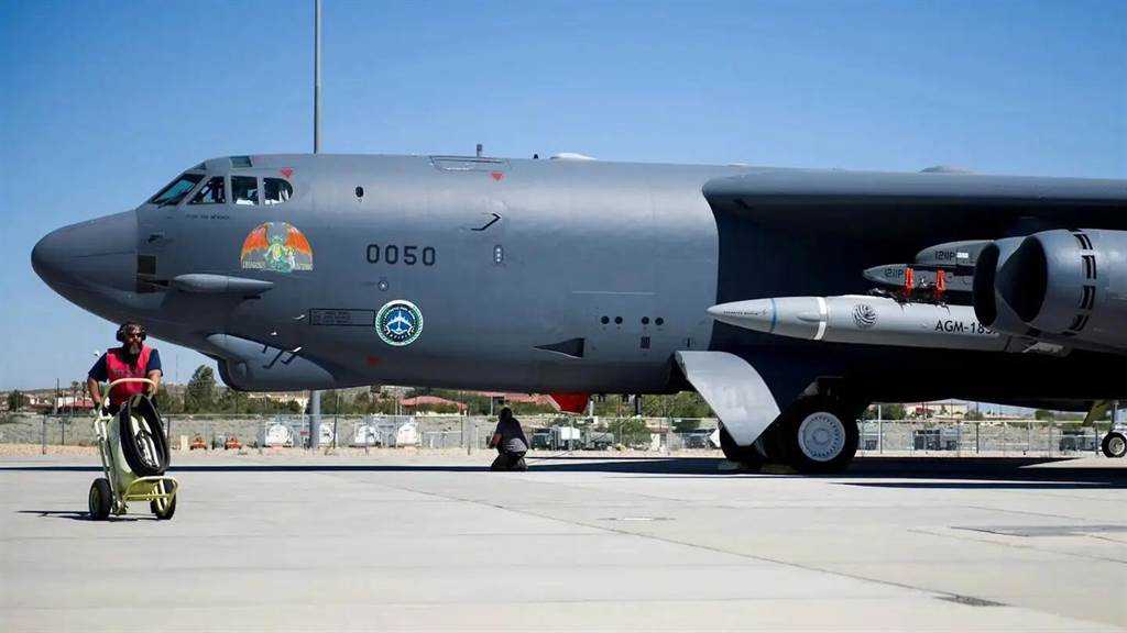 ��ý����7����������й�������DF17�ͺ�20�ϰ�056�ϰ����˷ѽ�