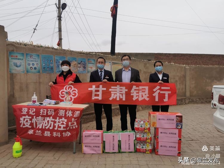 ��������ء�Я��ͬ�� �������顪���������и���֧��ο��һ�߿���Ӣ��