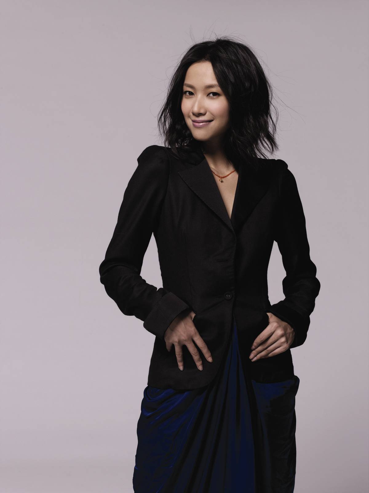 "插足成瘾"徐静蕾:当王朔女友,绯闻张亚东,如今怎么样了?