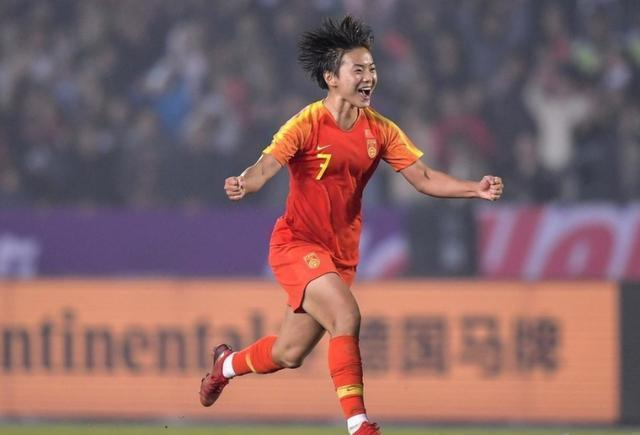 中國女足3比2逆轉韓國女足奪冠（燃哭了！中國女足逆轉絕殺韓國奪冠！你永遠可以相信中國姑娘）