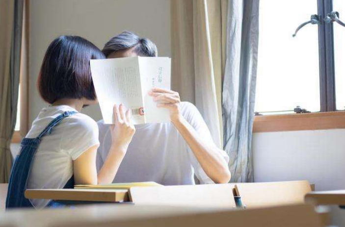 你这情商怕是跟WiFi信号一样，一靠近就断联，还总怪别人不给你连上？