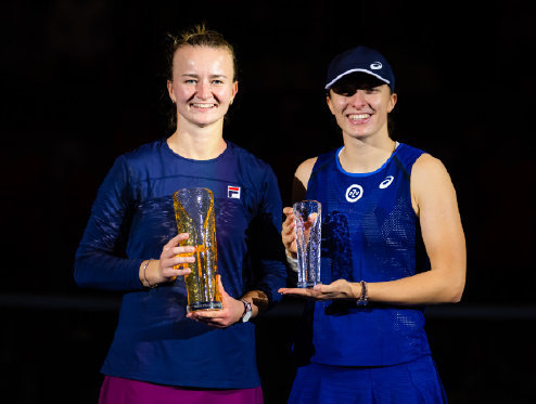 网球抢七（德约夺第90冠，弗里茨双抢七登顶，世界第一遭逆转，中国球员双败）