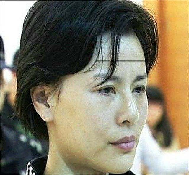 女模特4年
