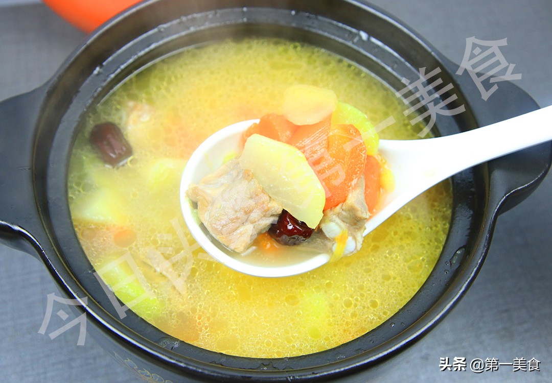 今日冬日，开始数九，习俗要“加菜”，6道热菜换着吃，驱寒滋补