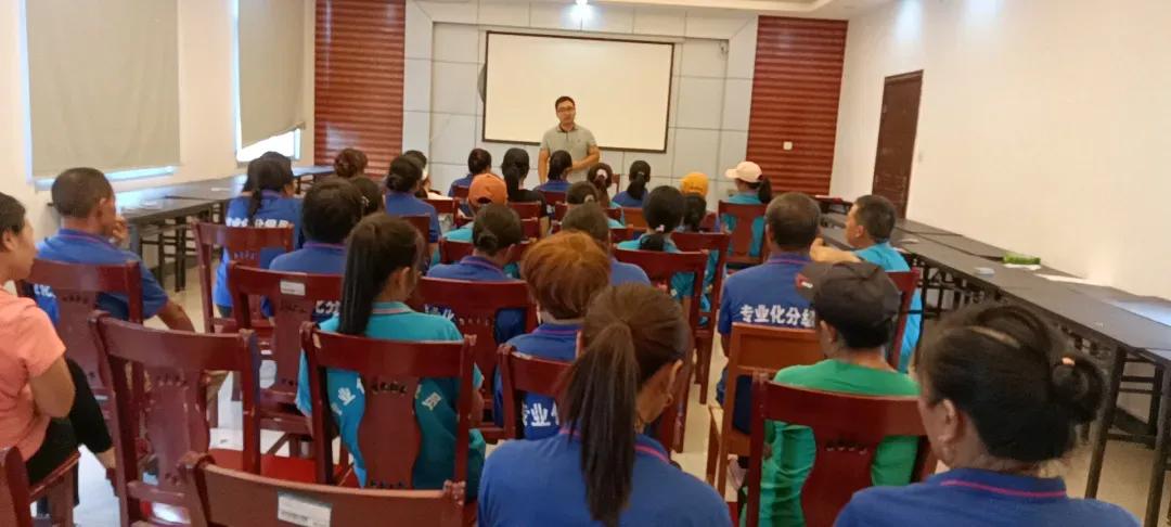 出彩农大人丨植沃土献青春的“农大学子”