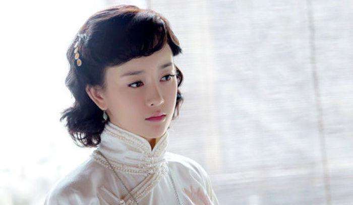 8位过气女明星窘况：卑微求工作，变脸被群嘲，徒留尴尬与心酸