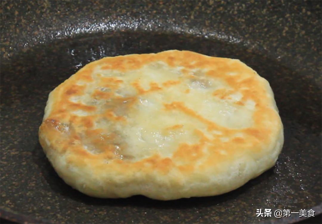 馅饼的做法怎么和面（4种馅饼做法，比买的还好吃，想吃哪种，自己在家就能做）