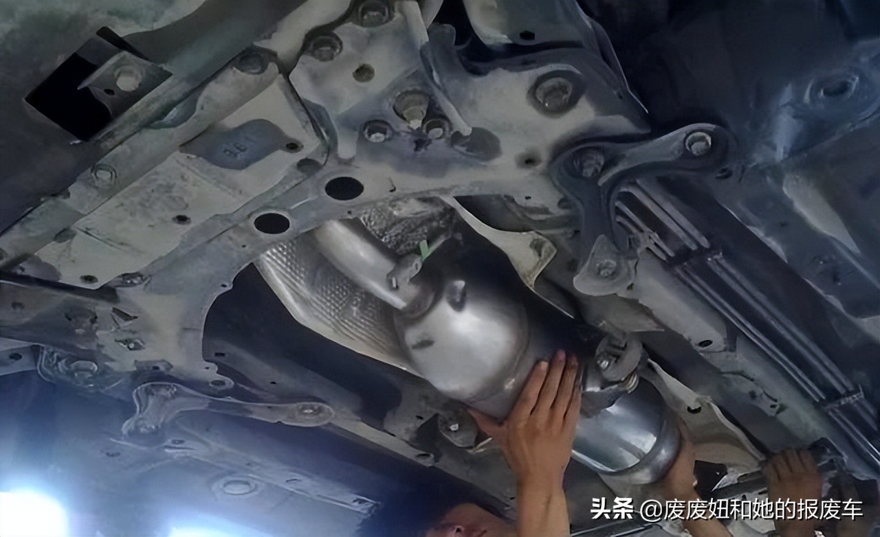 車子過不了年審，80%都是這三個原因，教你一招搞定
