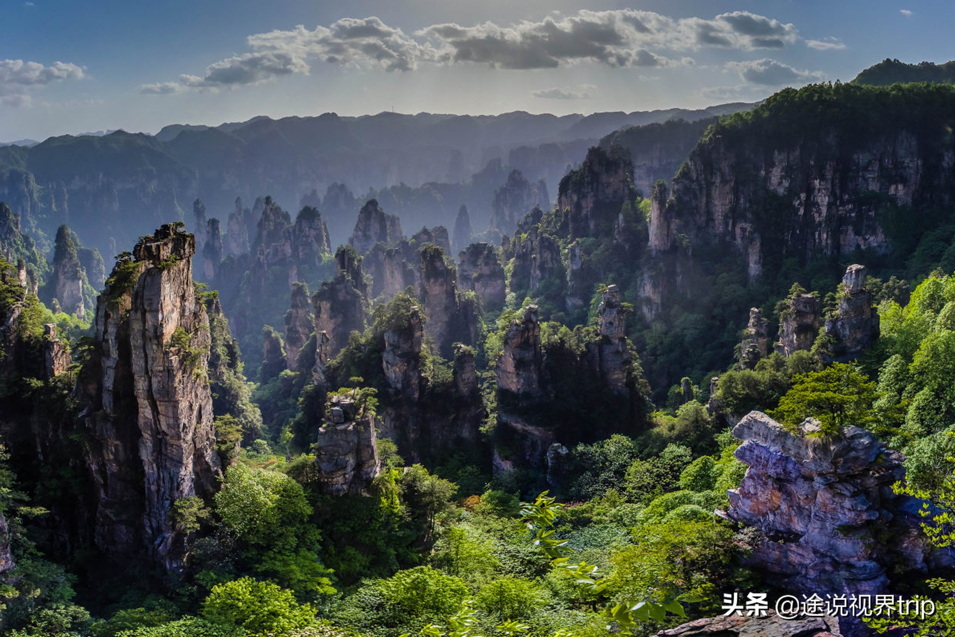 中国10个最美地貌奇观，大自然的鬼斧神工之作，实在令人震撼惊叹