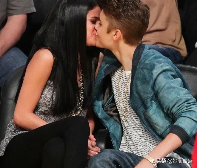 30岁的的塞琳娜·戈麦斯：在与一个情场浪子的恋情后找回微笑