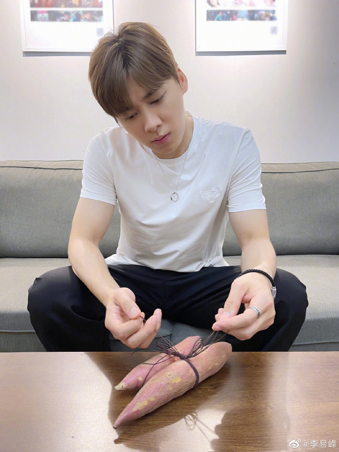 7.17美图：秦岚 任豪 肖战 檀健次 罗云熙 龚俊 张予曦 唐嫣 李易峰 王俊凯