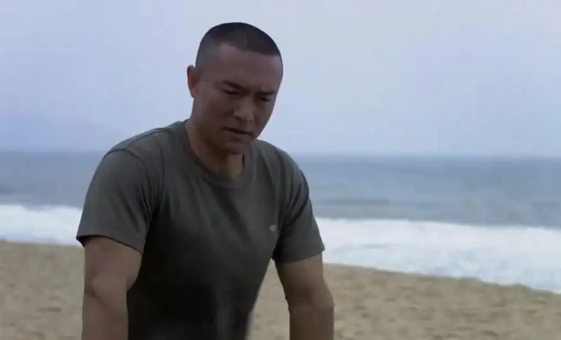 经典军旅剧《火蓝刀锋》：12位让人印象最深刻的角色