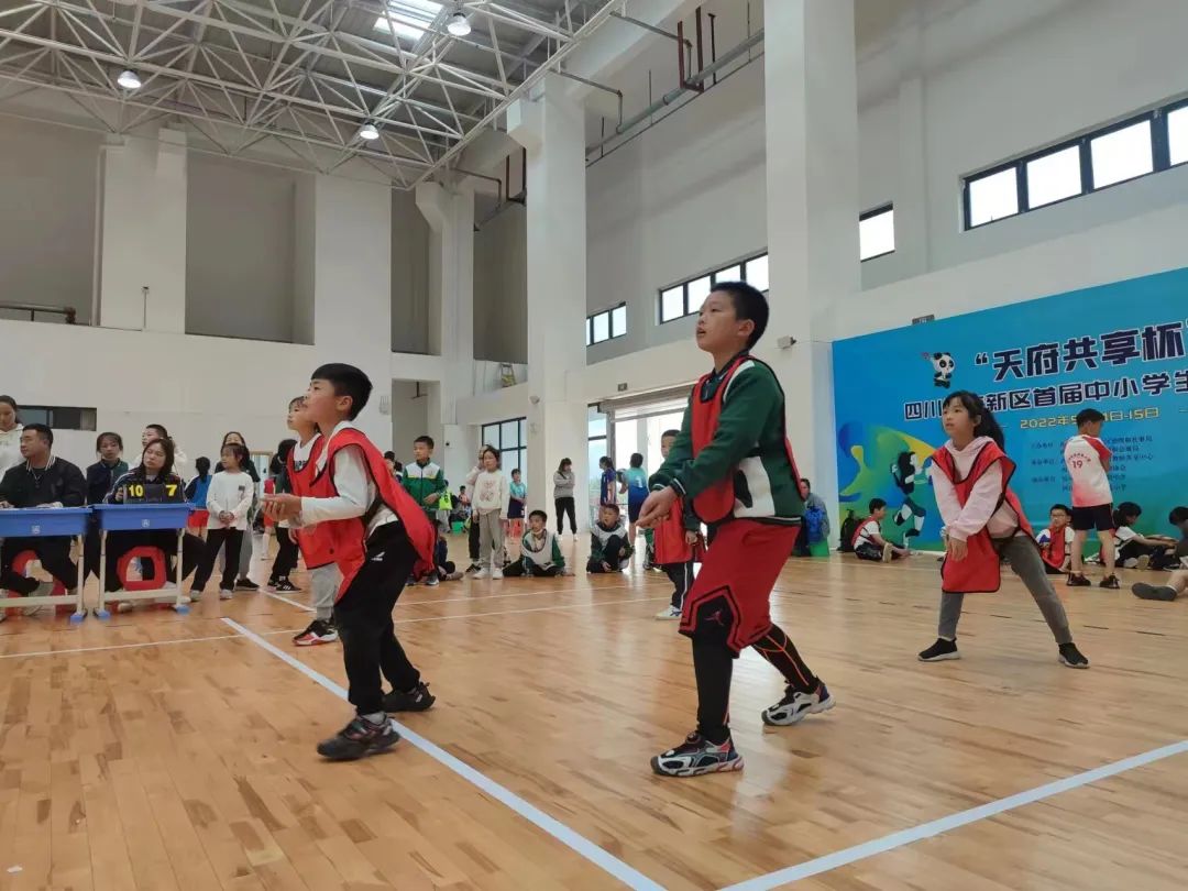 天府新区锦江小学在“天府共享杯”排球联赛中喜获佳绩