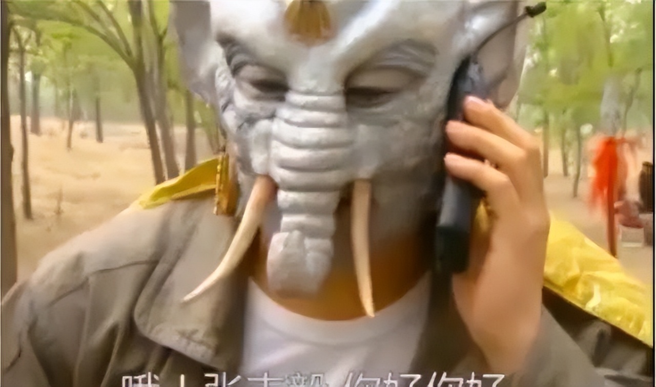 经典剧集的“边角料”，八戒骑摩托、妃子玩手机，谢谢，有被笑到