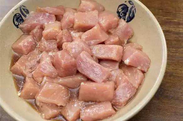 寒冬臘月，分享8道居家菜，營養均衡葷素都有，孩子愛吃長得高