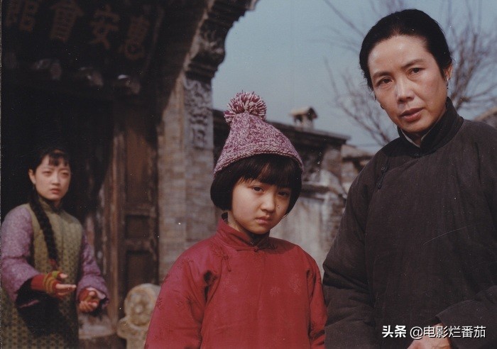 红极一时的童星，纷纷找出路，有的当上CEO，有的沦落街头摆地摊