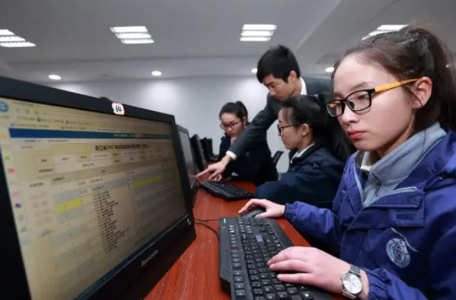 适合压线生报考的4所大学，录取分数低，但实力很强好就业