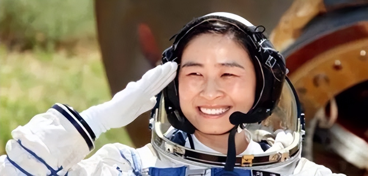 女宇航员在太空上怎么保护隐私？如何满足其他生活需求？答案来了