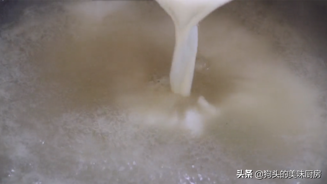 冬天吃梨有好处，教你一个做法，Q弹爽滑，润肺生津，做给孩子吃