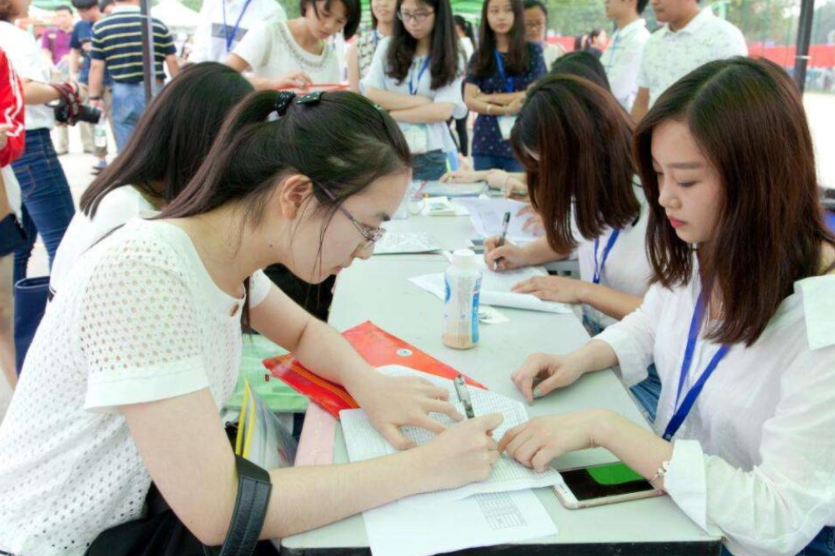 江苏这3所大学毕业证一文不值，已被点名曝光，考生切勿报考