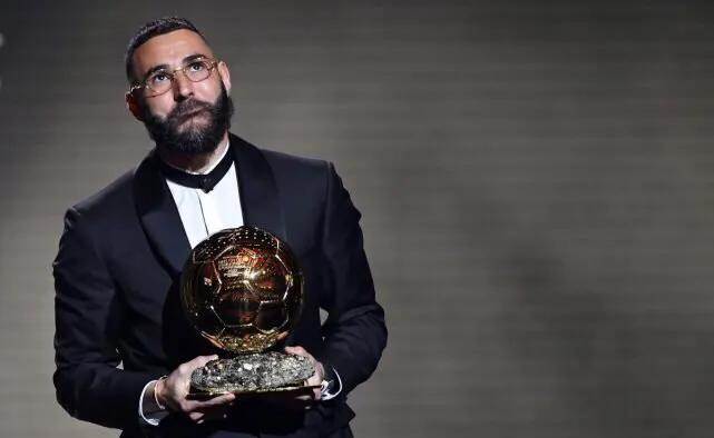 为什么不喜欢法国赢了世界杯（法国打进世界杯决赛，巨星本泽马却无缘出战，是何原因？）