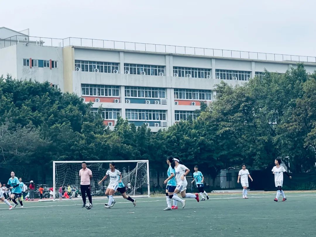 2014全国青少年足球联赛（少年中国 - 广东高校足球女将们期待的赛事，快要来了）