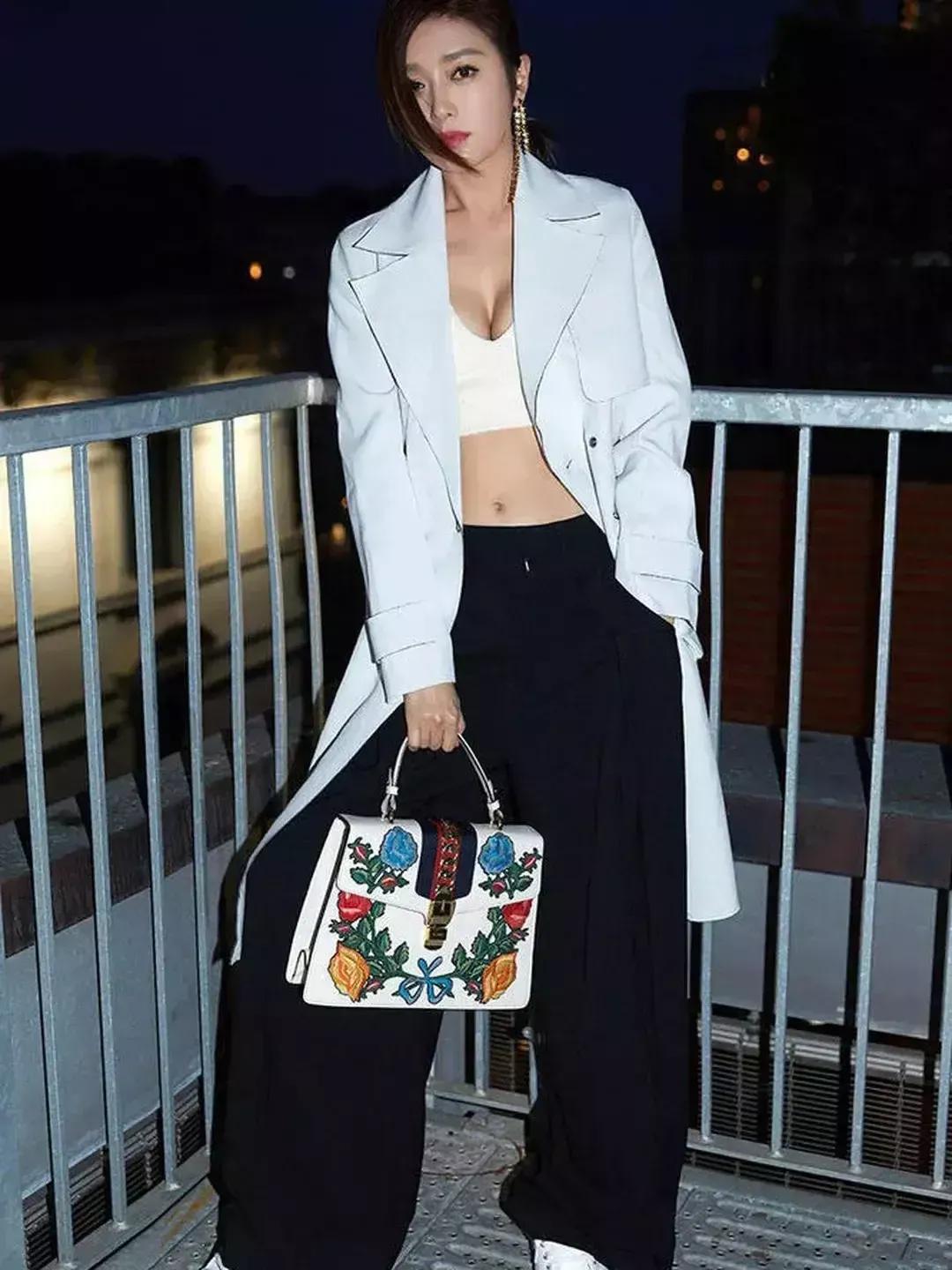 誉为“最会用眼神秒杀观众的女演员”——秦岚