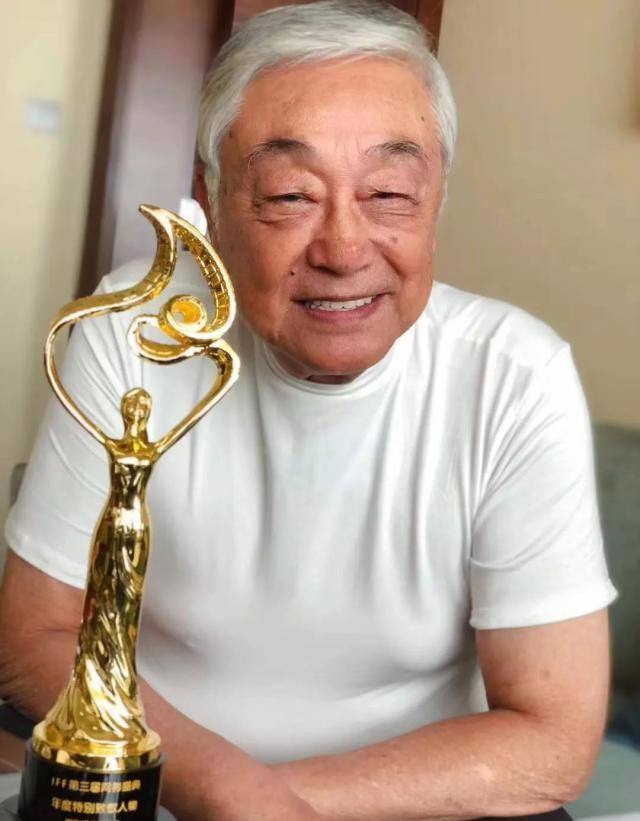 曾江嚣张霸道？去世后超20位明星发声悼念，原来对他误会这么深