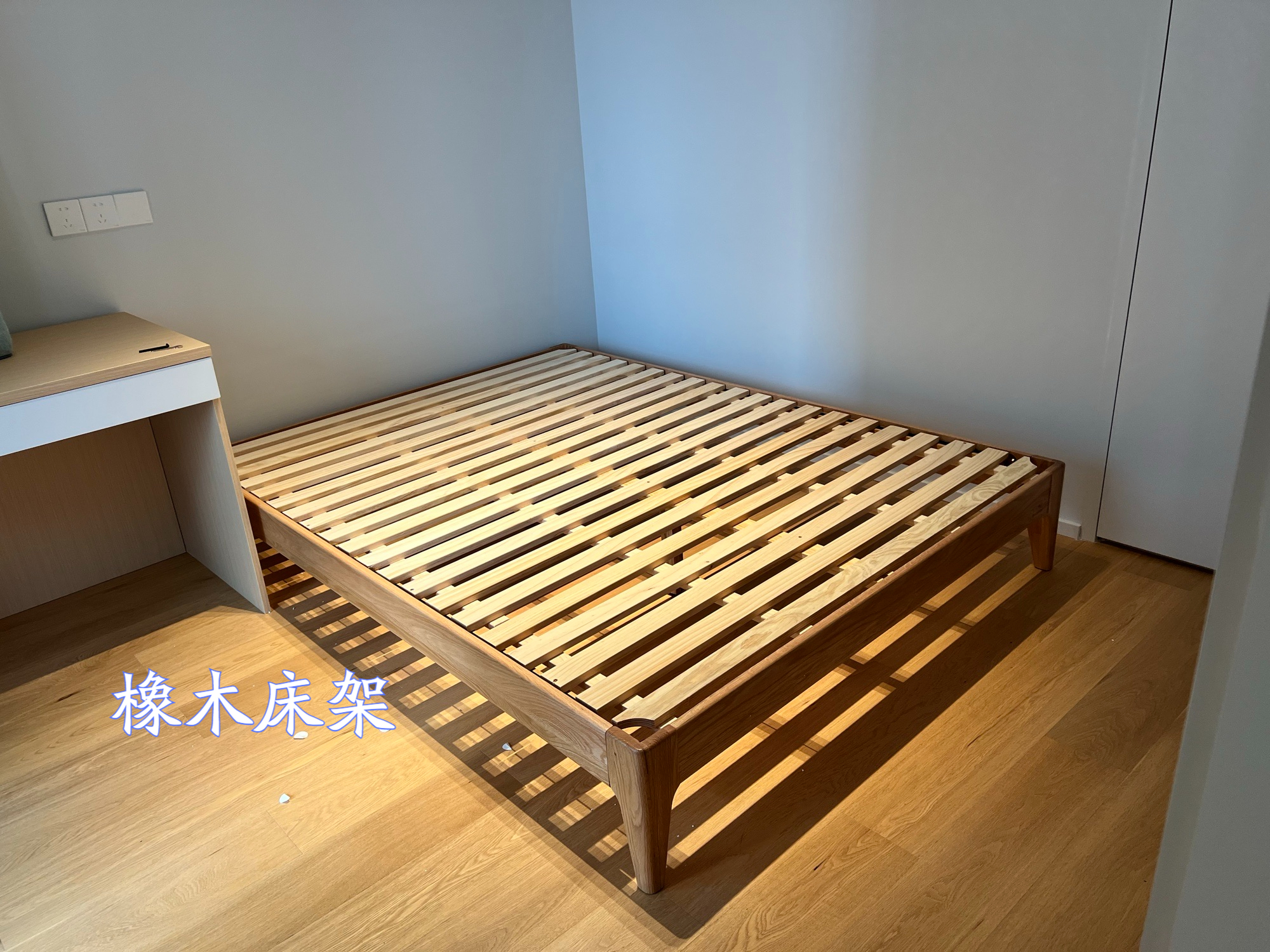 看看我家“廉价版”的卧室装修，功能一个不差，钱却没花多少