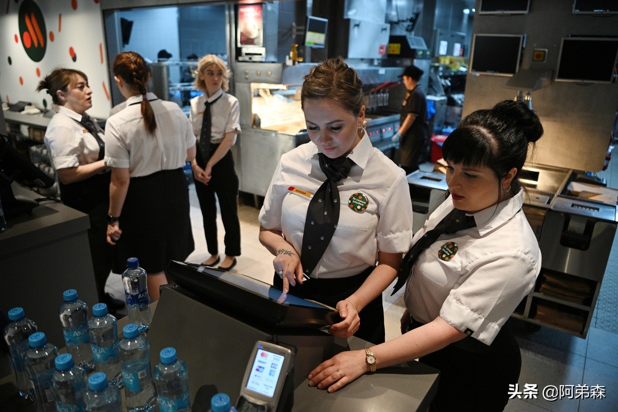 新老板身份显赫：新麦当劳在俄开业！配方和味道不变仅改了名字