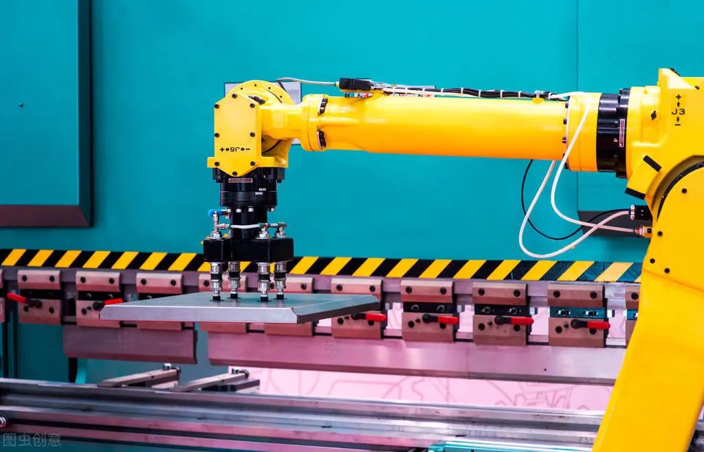 人才缺口高达300万！工业机器人专业面向多行业，发展潜力巨大