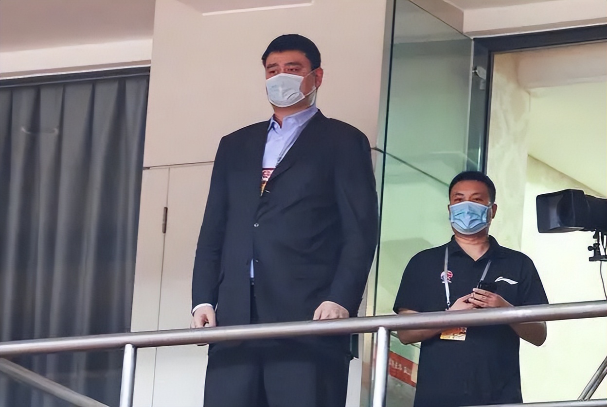 cba為什么每節十二分鐘</h2>

<p>　　這本來沒問題，但現在每節的時間也已經變成了12分鐘，這就未必是好事了。對于CBA來說現在看起來絕對是弊大于利，你什么事都去學美國學NBA，有可能反而會影響到自己國家隊的成績。男籃現在來到了歷史級別的大低谷，杜鋒帶隊在亞洲杯排第八，成績不如日本和韓國，創造了史上最爛戰績，世預賽的的發揮也很一般，能不能進世界杯都不好說，那誰應該負責任？男籃為什么在國際大賽打得這么差？</p>

<p>　　<img alt=