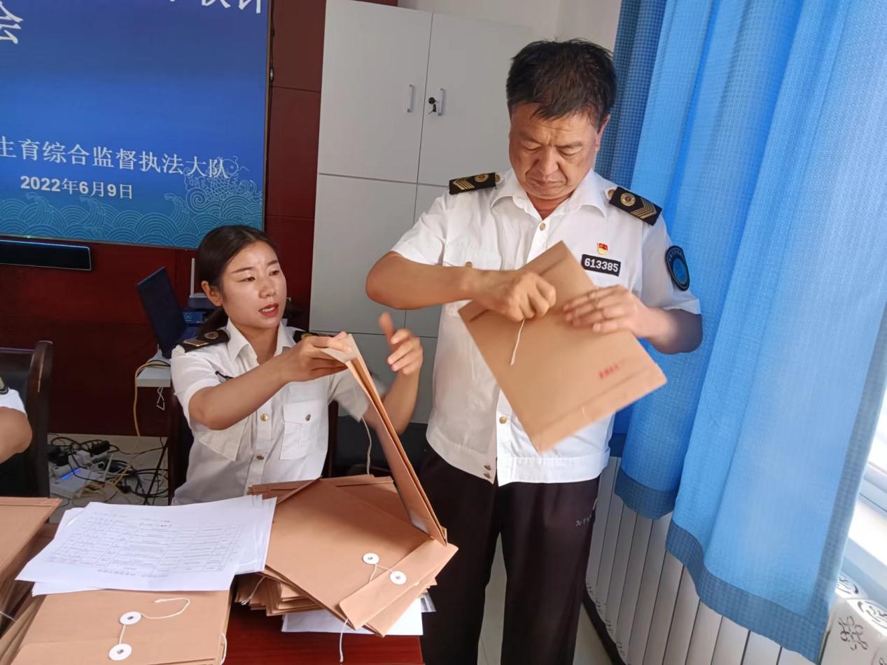 揭短亮丑促提升 案件联评强本领
