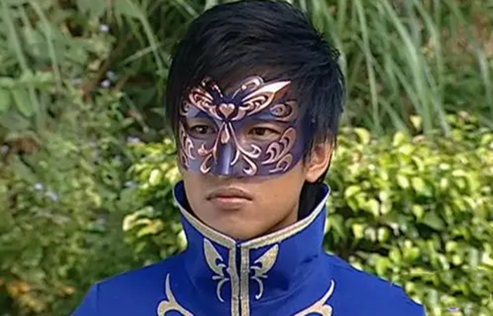 此外,他还入驻了某短视频平台,凭借着游乐王子的角色热度,袁奇峰也