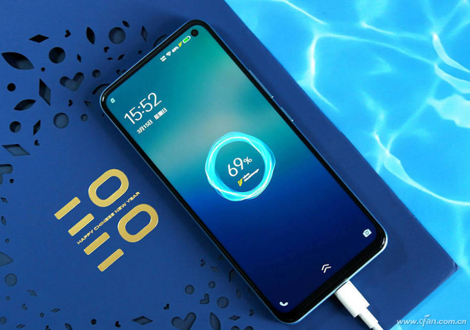 揪出耗電元兇！手機(jī)電池設(shè)置中可以挖出的秘密