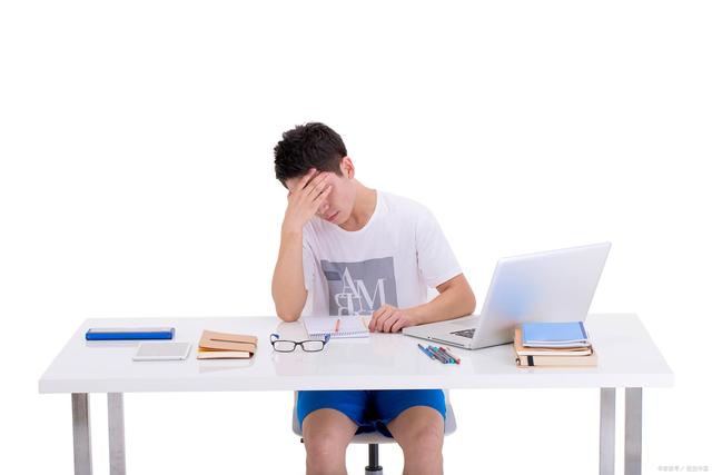 人大代表建议「将高中生 22 点就寝写入未成年人保护法」你怎么看