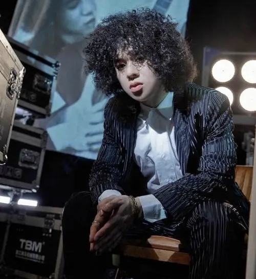 刘恺威也来唱跳？披荆斩棘第二季开始录制，大湾区哥哥稳赢了？