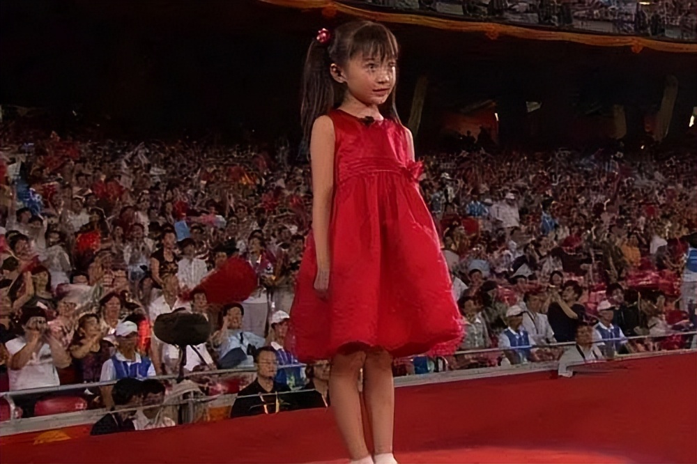 盘点那些被资本毁掉的童星，年纪轻轻身患绝症，还被注射抑制针